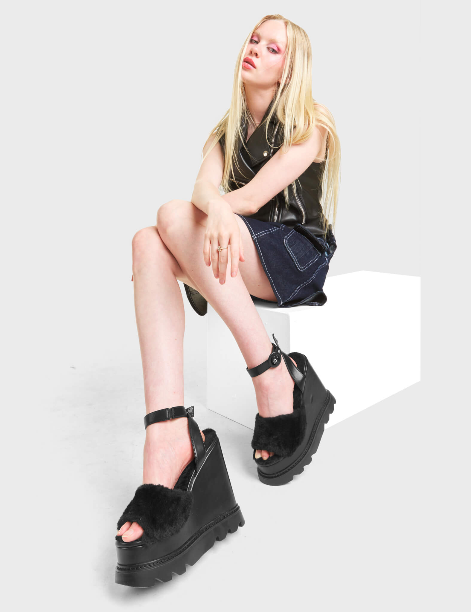 Softie Chunky Platform Sandals Black – LAMODA EU